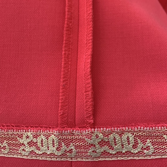 LILLY PULITZER CORAL DRESS WITH EMBELLISHED NECKLINE GOLD & SILVER BEADI… - Picture 7 of 9